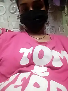 Snapshot of Vandana122 chatting on May 2026 11:26:02 AM Vandana122 online show from May 2026 11:26:02 AM