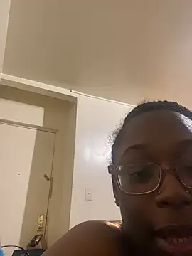 Sinfulwaterfalls online show from April 2026 09:34:02 PM