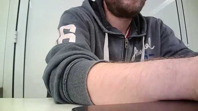 truble78 online show from April 2026 09:26:01 AM