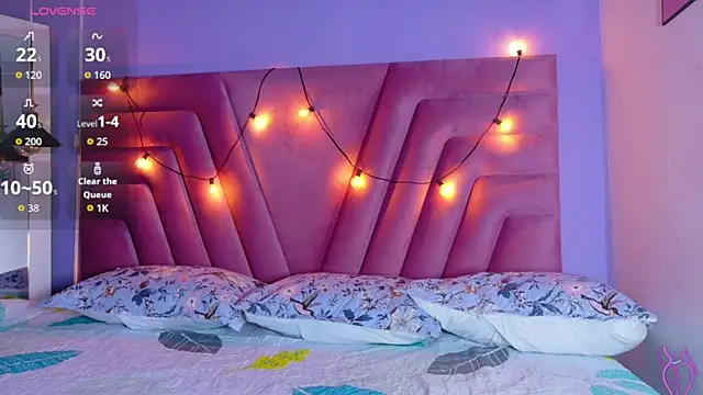 Snapshot of naughtyyindiann chatting on April 2026 02:59:02 AM naughtyyindiann online show from April 2026 02:59:02 AM