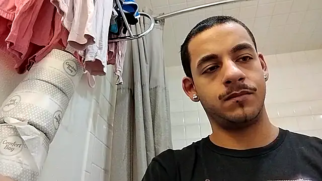 momo0208 online show from February 2026 08:31:02 PM