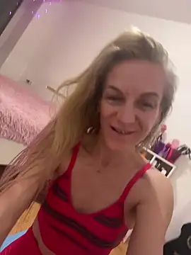 Snapshot of Faiiry_ chatting on March 2026 02:35:02 AM Faiiry online show from March 2026 02:35:02 AM