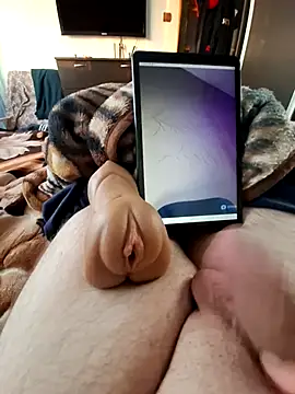 Snapshot of Mikecrazyhy chatting on March 2026 05:13:02 AM Mikecrazyhy online show from March 2026 05:13:02 AM