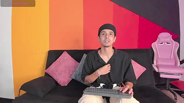 Snapshot of Anghell_BC chatting on February 2026 05:44:02 PM Anghell BC online show from February 2026 05:44:02 PM