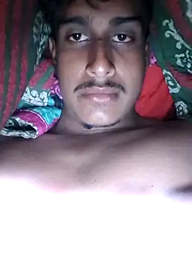 Snapshot of mmnnnnnhh chatting on May 2026 04:23:02 PM mmnnnnnhh online show from May 2026 04:23:02 PM