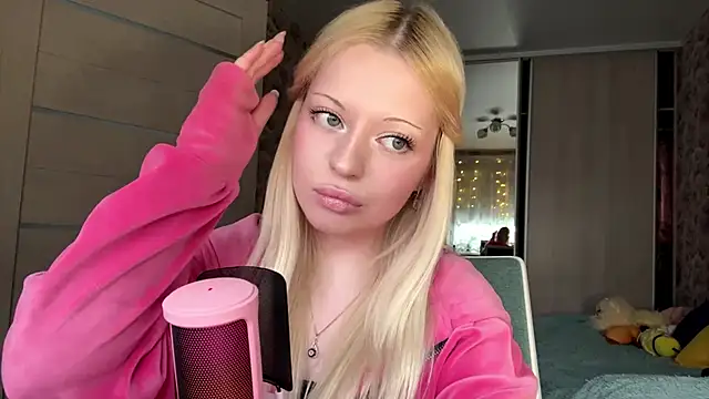 Snapshot of JeneeBIanks chatting on March 2026 10:23:02 AM JeneeBIanks online show from March 2026 10:23:02 AM