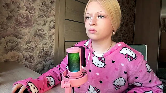 Snapshot of JeneeBIanks chatting on March 2026 10:42:01 AM JeneeBIanks online show from March 2026 10:42:01 AM