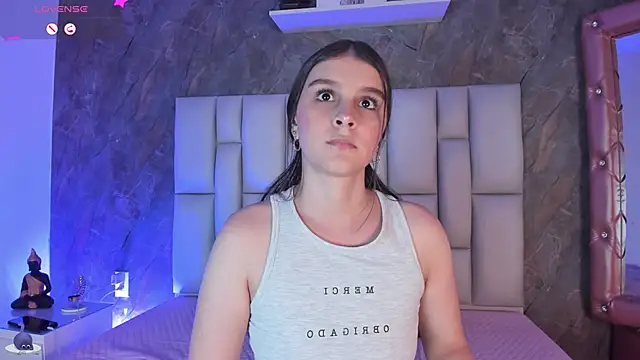 lya gomez online show from April 2026 02:45:01 AM