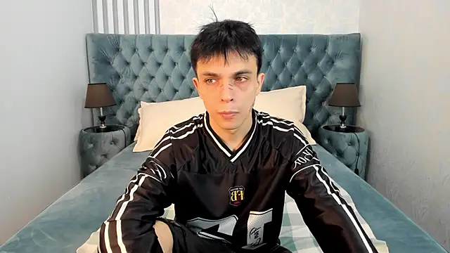 ClarkBev online show from April 2026 06:24:01 AM