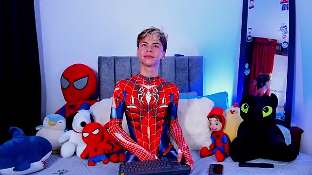 Snapshot of Callum_777 chatting on April 2026 05:47:02 AM Callum 777 online show from April 2026 05:47:02 AM