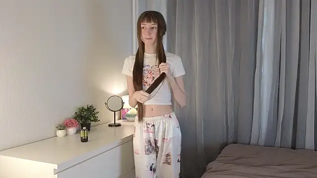 Snapshot of arina_waifu chatting on April 2026 03:31:02 PM arina waifu online show from April 2026 03:31:02 PM