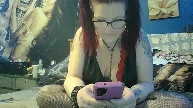 Snapshot of Sexymilf6992 chatting on March 2026 08:24:02 PM Sexymilf6992 online show from March 2026 08:24:02 PM