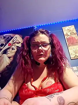 Snapshot of Sexymilf6992 chatting on March 2026 06:07:02 AM Sexymilf6992 online show from March 2026 06:07:02 AM