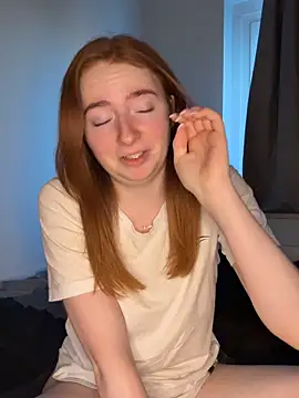 HoneyBunny18 online show from April 2026 06:09:02 PM