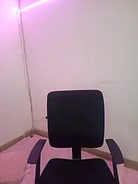 Snapshot of PamelaThoms chatting on April 2026 01:55:02 PM PamelaThoms online show from April 2026 01:55:02 PM