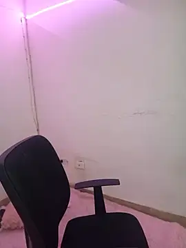 Snapshot of PamelaThoms chatting on April 2026 02:34:01 PM PamelaThoms online show from April 2026 02:34:01 PM