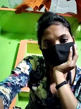 Snapshot of Cute_aroshi chatting on April 2026 04:14:01 PM Cute aroshi online show from April 2026 04:14:01 PM