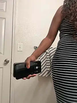 Snapshot of krissycream7 chatting on March 2026 12:30:02 PM krissycream7 online show from March 2026 12:30:02 PM