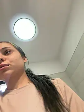 Olivia Noor online show from June 2026 03:11:02 PM