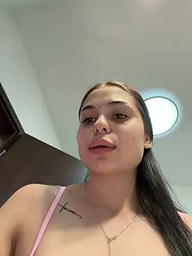 Olivia Noor online show from June 2026 07:17:01 PM