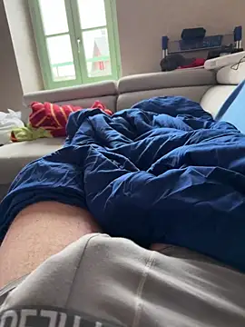 Snapshot of foudesexe23 chatting on April 2026 04:48:02 PM foudesexe23 online show from April 2026 04:48:02 PM