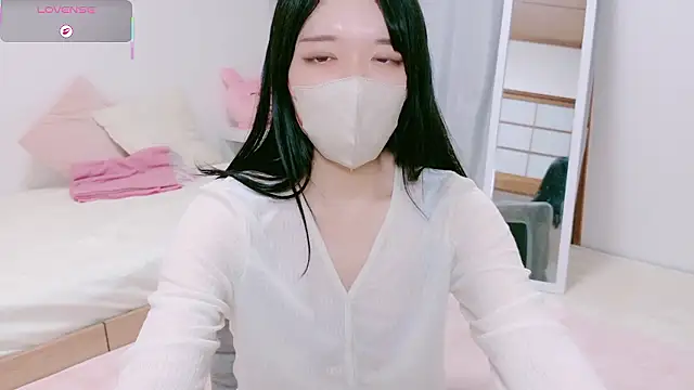 natsuka-chan online show from June 2026 10:54:02 AM