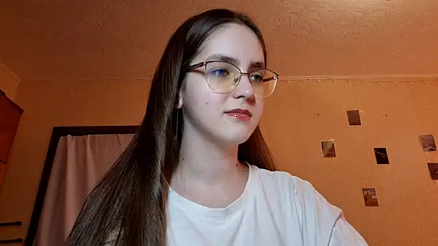 Katelemon online show from March 2026 12:18:01 PM