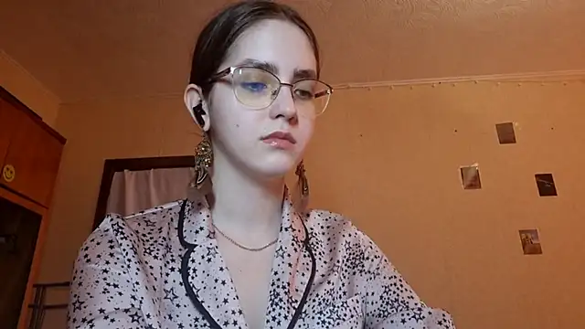 Katelemon online show from March 2026 12:34:02 PM