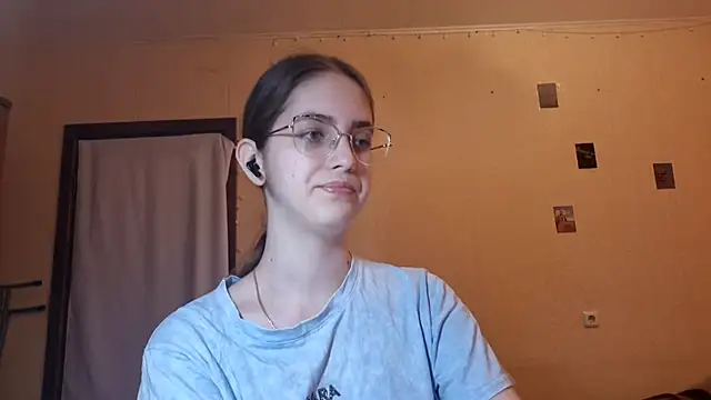 Katelemon online show from July 2026 10:18:01 AM