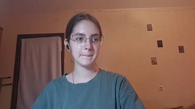 Katelemon online show from July 2026 01:50:01 PM