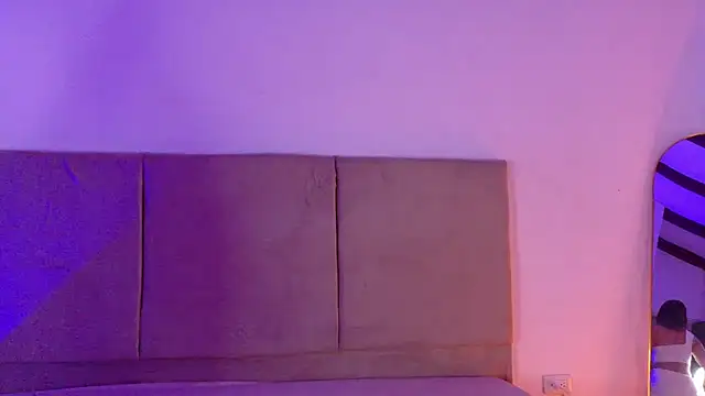 Snapshot of JenniferGreco chatting on April 2026 10:42:02 AM JenniferGreco online show from April 2026 10:42:02 AM