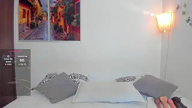 Snapshot of evamontenegri chatting on March 2026 01:12:02 PM evamontenegri online show from March 2026 01:12:02 PM