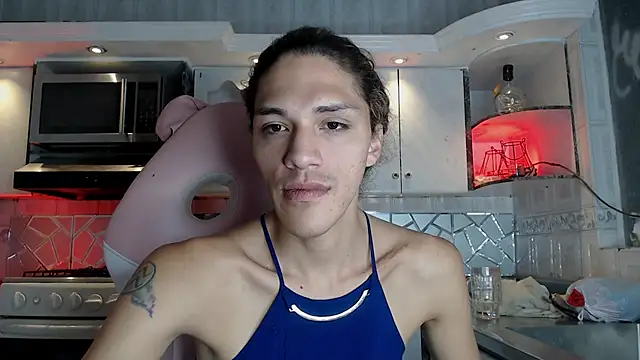 CrisOzzz online show from March 2026 06:36:01 PM