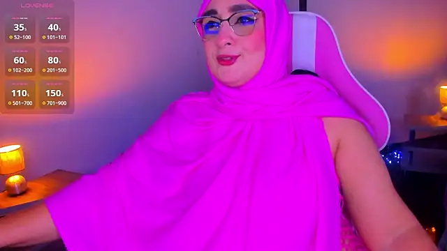 HijabiMilff online show from April 2026 02:45:01 PM