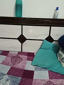 Queenlipx online show from March 2026 03:52:01 PM