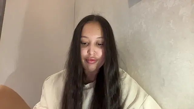 Snapshot of Dana_005 chatting on April 2026 08:17:01 PM Dana 005 online show from April 2026 08:17:01 PM