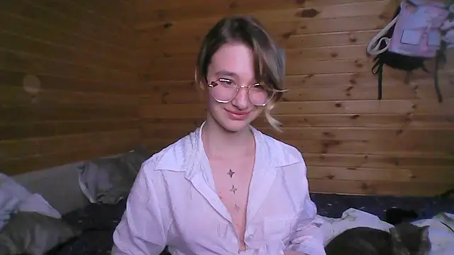 Snapshot of Silva-Tailll chatting on May 2026 05:21:02 PM Silva-Tailll online show from May 2026 05:21:02 PM