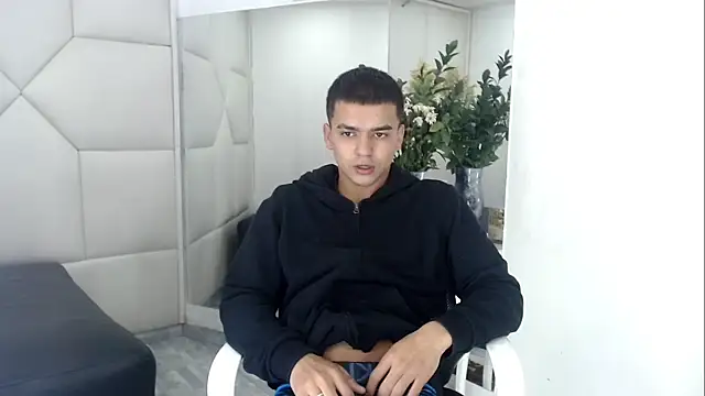 Snapshot of SanttiiBuck chatting on March 2026 11:45:02 AM SanttiiBuck online show from March 2026 11:45:02 AM