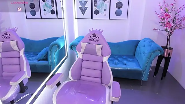 Chloe meoww online show from April 2026 07:21:02 PM