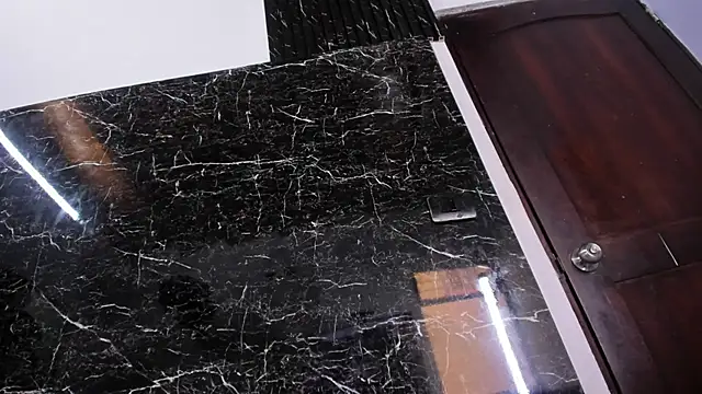 Snapshot of Michel_Flores chatting on April 2026 07:58:01 PM Michel Flores online show from April 2026 07:58:01 PM