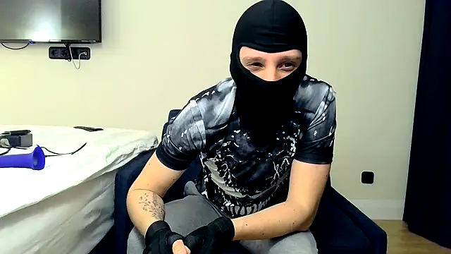 RyanRubber online show from April 2026 07:58:01 PM