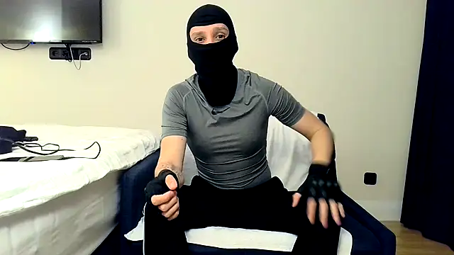 RyanRubber online show from April 2026 08:02:01 PM