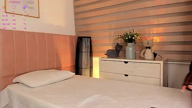 Snapshot of missnataly chatting on February 2026 12:15:02 PM missnataly online show from February 2026 12:15:02 PM