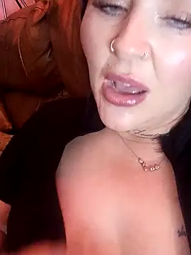 Kandi-kiss online show from April 2026 09:12:02 PM