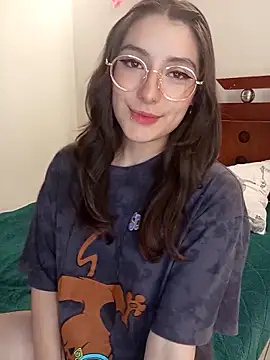 Snapshot of Sweett_Karol chatting on April 2026 11:08:02 AM Sweett Karol online show from April 2026 11:08:02 AM