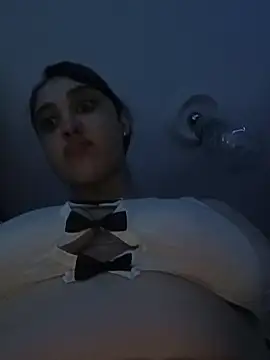 Snapshot of lagatitacantabra chatting on April 2026 12:22:01 AM lagatitacantabra online show from April 2026 12:22:01 AM