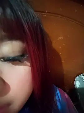 Snapshot of la_rojita chatting on April 2026 06:07:01 PM la rojita online show from April 2026 06:07:01 PM