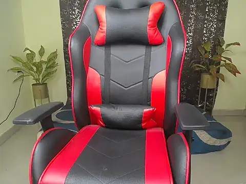 Snapshot of Ishq_Fever chatting on March 2026 04:45:02 AM Ishq Fever online show from March 2026 04:45:02 AM