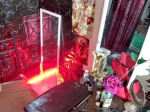 Snapshot of MistressMileenaMiami chatting on March 2026 10:29:01 AM MistressMileenaMiami online show from March 2026 10:29:01 AM