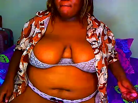 SweetChubbyQueen online show from March 2026 10:56:02 PM